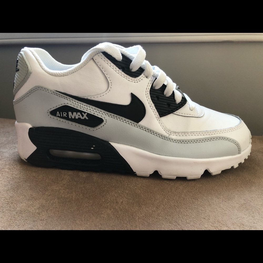 Boys Size 6 Nike Air Max